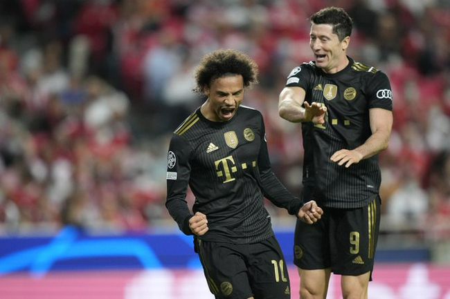 亚洲欧美自偷自拍另类